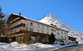 Clubdorf Hotel Alpenrose