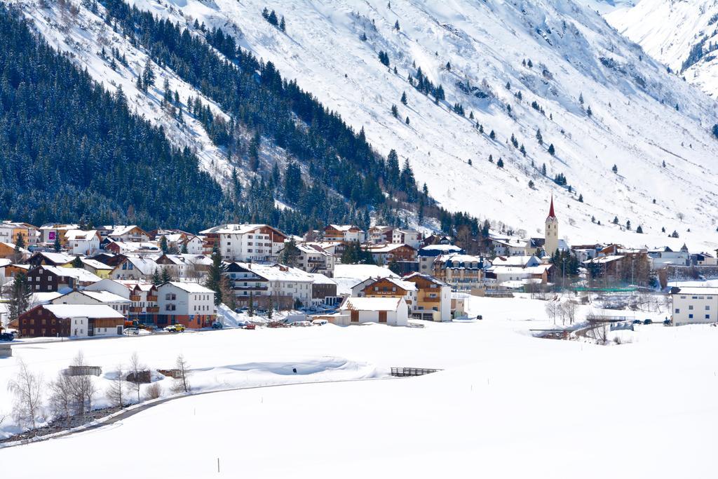 Clubdorf Hotel Alpenrose Galtür Extérieur photo